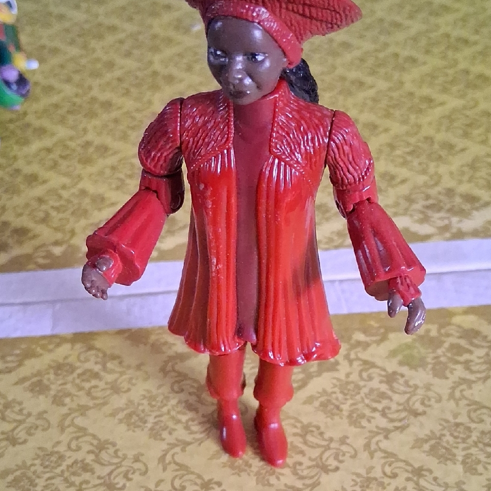 Star Trek Next Generation Guinan Action Figure W Movable Arms & Legs